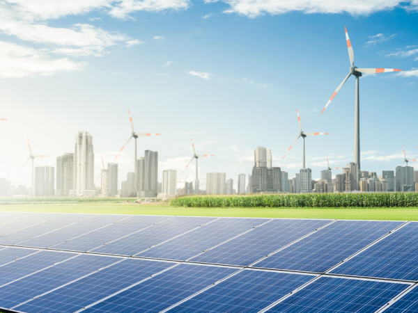 太陽能、風力發電等基礎建設的裝置需求提升。 圖 / Canva